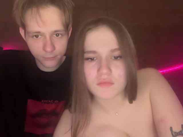 titsDestroy2007 webcam