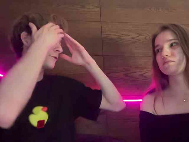 titsDestroy2007 webcam