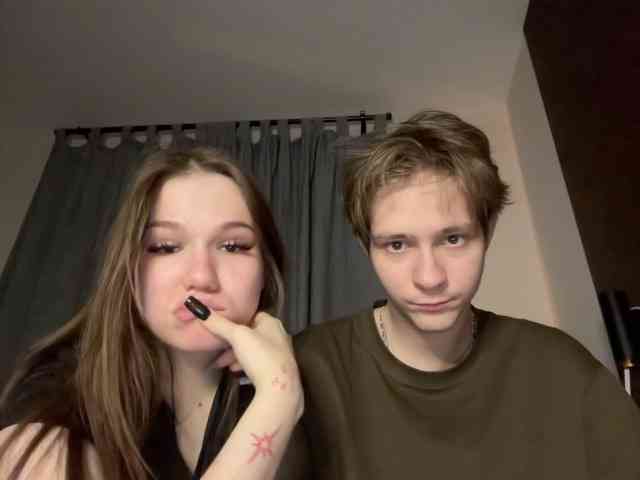 titsDestroy2007 webcam