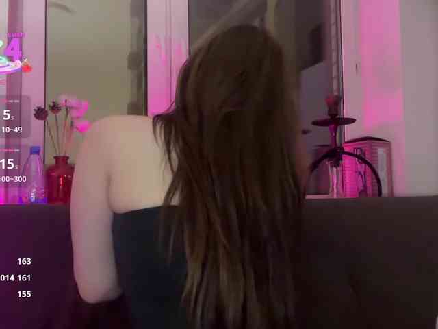 titsDestroy2007 webcam