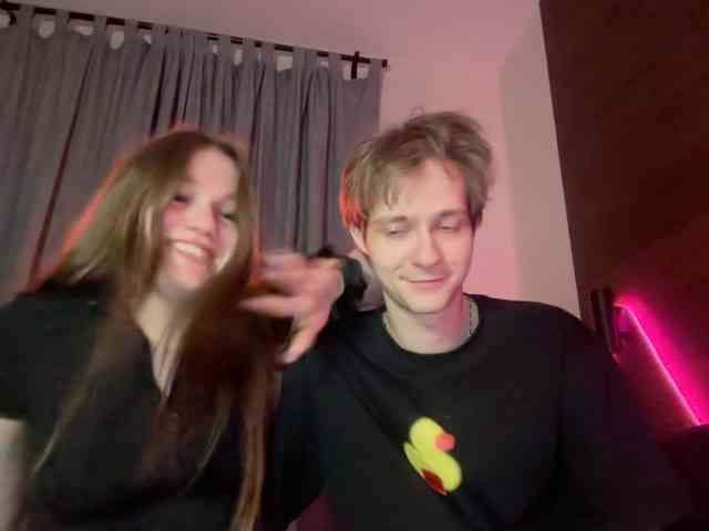 titsDestroy2007 webcam