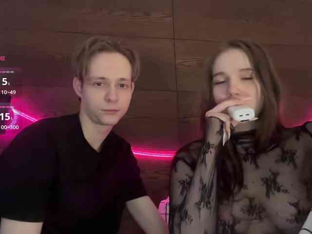 titsDestroy2007 webcam