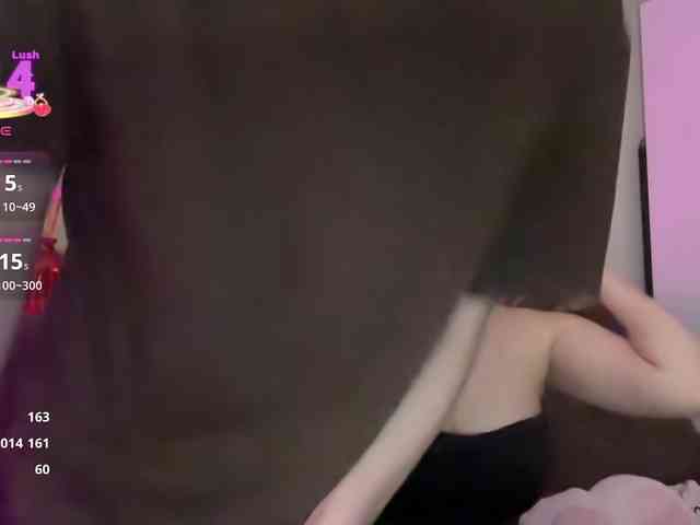 titsDestroy2007 webcam