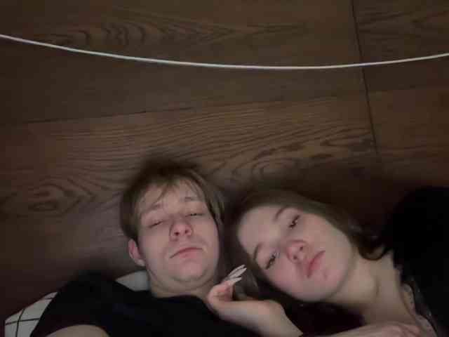 titsDestroy2007 webcam