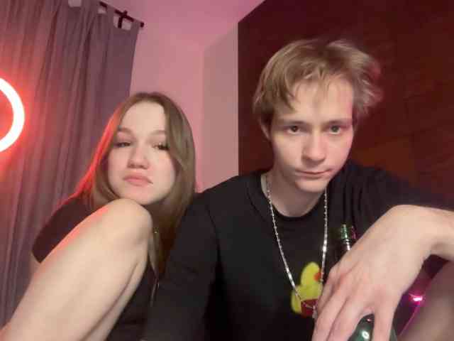 titsDestroy2007 webcam