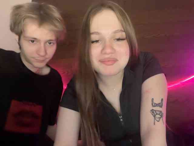 titsDestroy2007 webcam