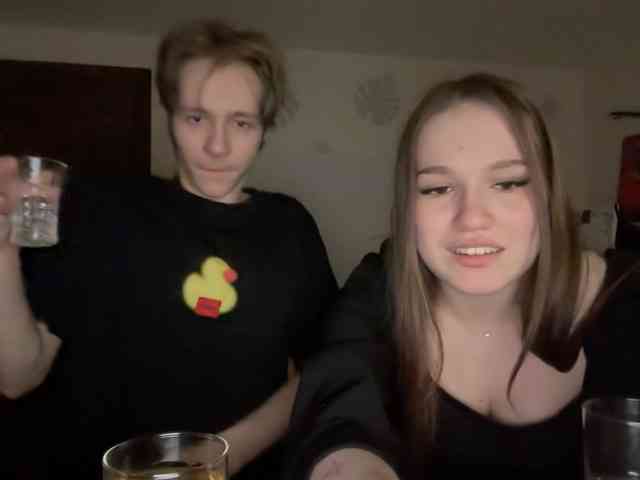 titsDestroy2007 webcam