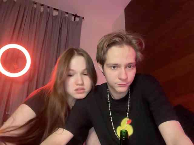 titsDestroy2007 webcam