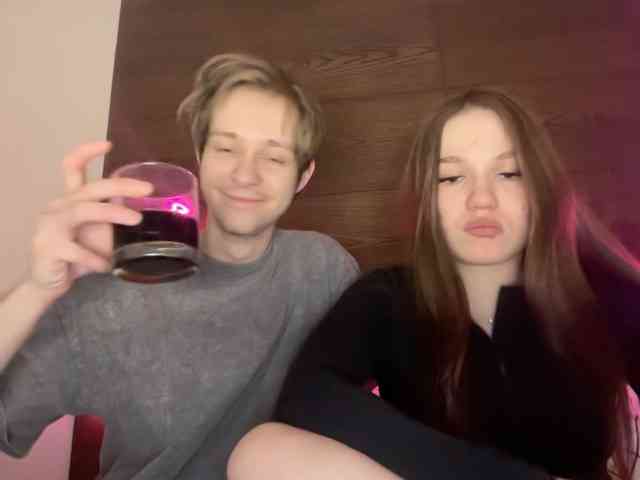 titsDestroy2007 webcam