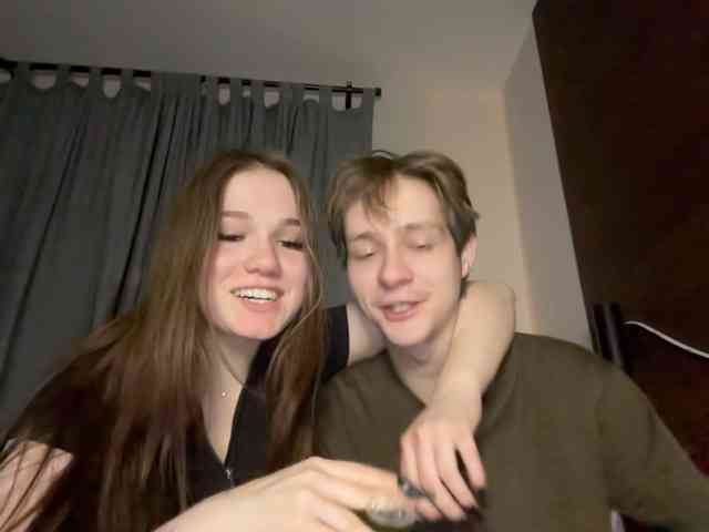 titsDestroy2007 webcam