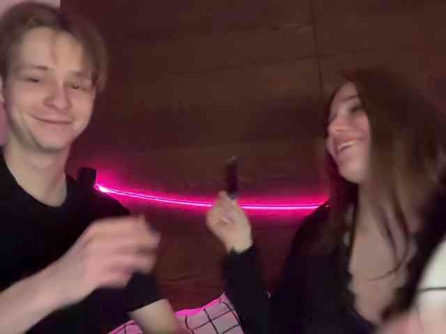 titsDestroy2007 webcam