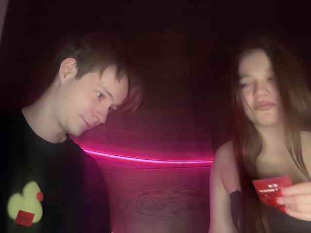 titsDestroy2007 webcam