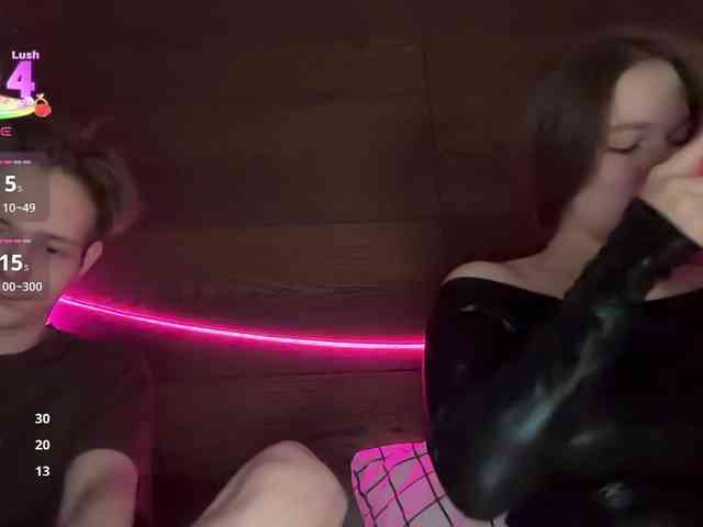 titsDestroy2007 webcam