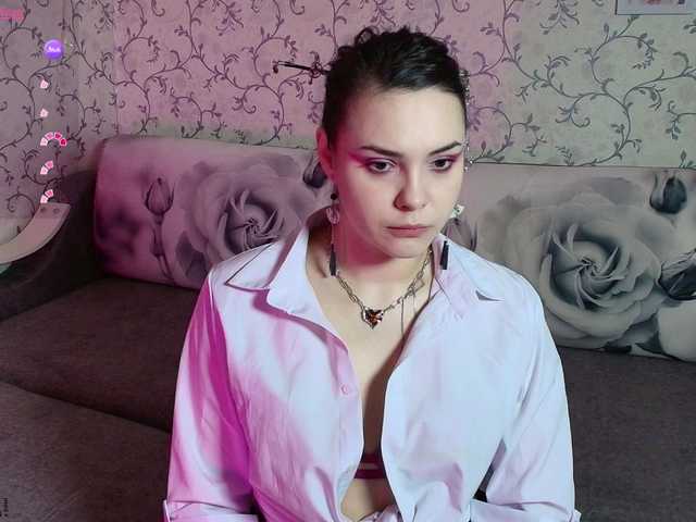 yesbody's BongaCams show and profile