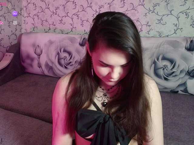 yesbody's BongaCams show and profile