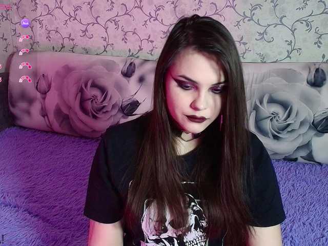 yesbody's BongaCams show and profile