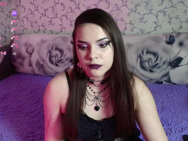 yesbody's BongaCams show and profile