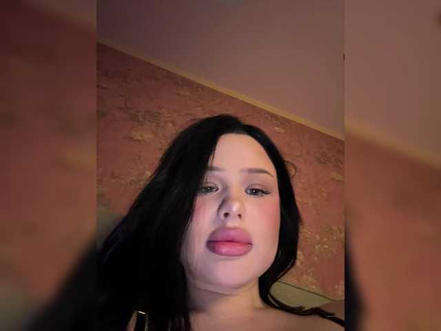 RedTobacco's BongaCams show and profile