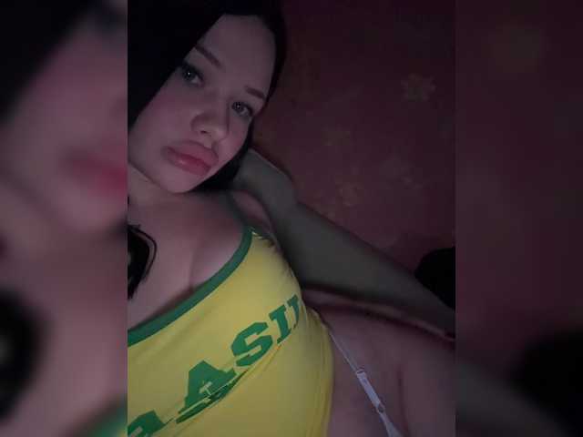 RedTobacco's BongaCams show and profile