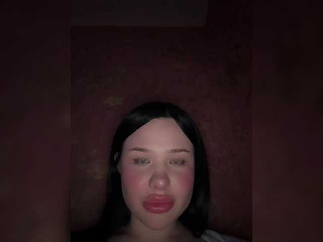 RedTobacco's BongaCams show and profile