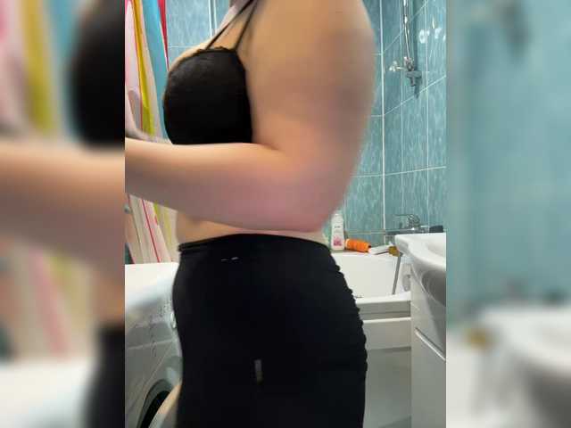 RedTobacco's BongaCams show and profile