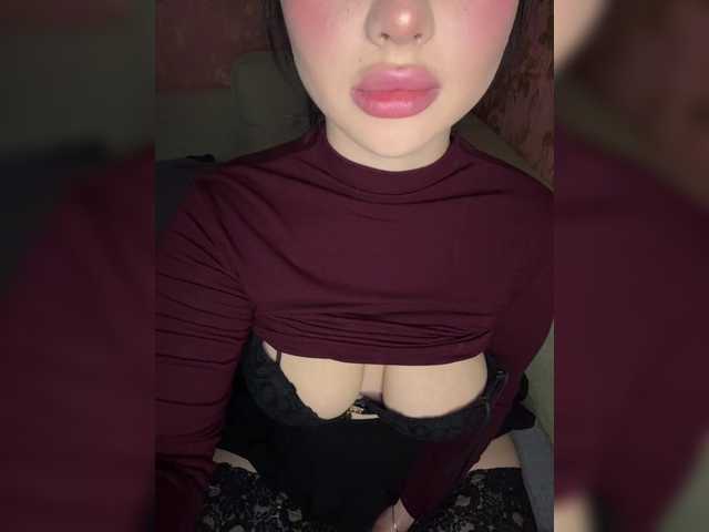 RedTobacco from BongaCams