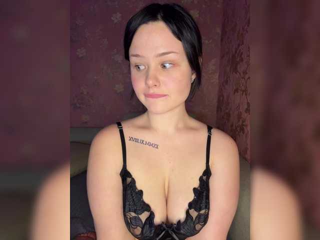 RedTobacco's BongaCams show and profile