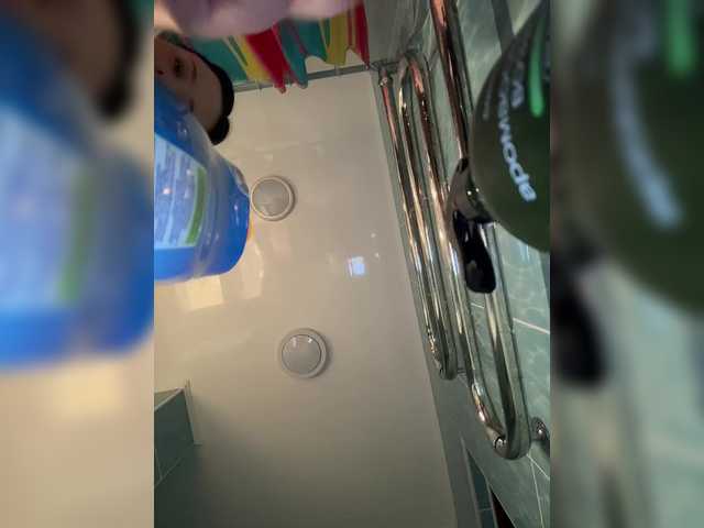 RedTobacco's BongaCams show and profile