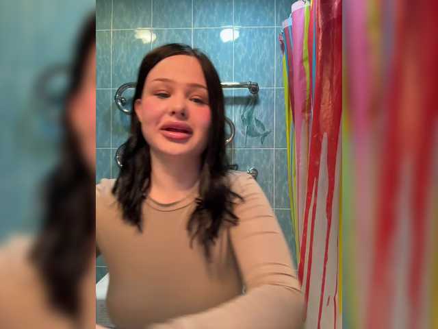 RedTobacco's BongaCams show and profile