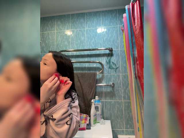 RedTobacco's BongaCams show and profile