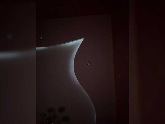 RedTobacco's BongaCams show and profile