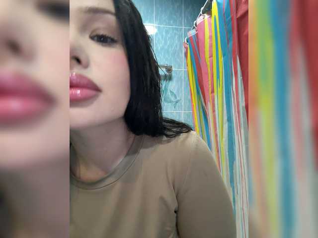 RedTobacco's BongaCams show and profile