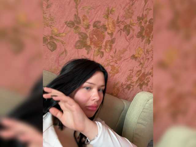 RedTobacco's BongaCams show and profile