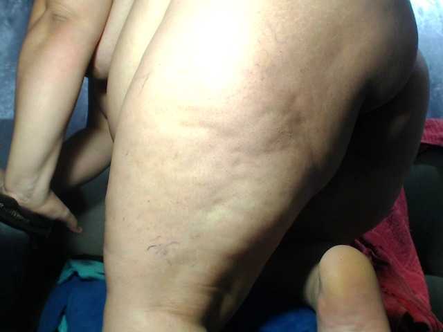 MaguieBbw's BongaCams show and profile