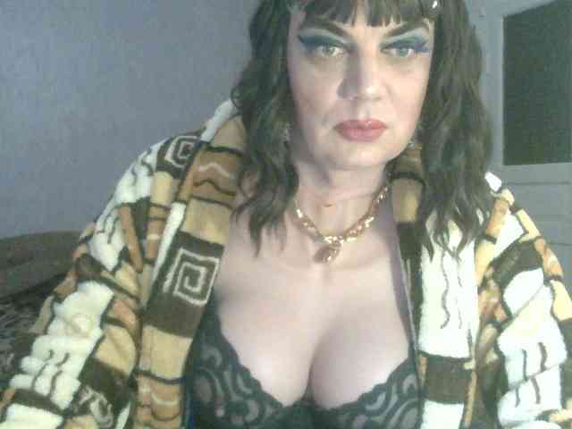 NiraFrost Live Webcam on BongaCams