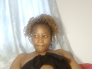 NikkiBea2x Porn Show