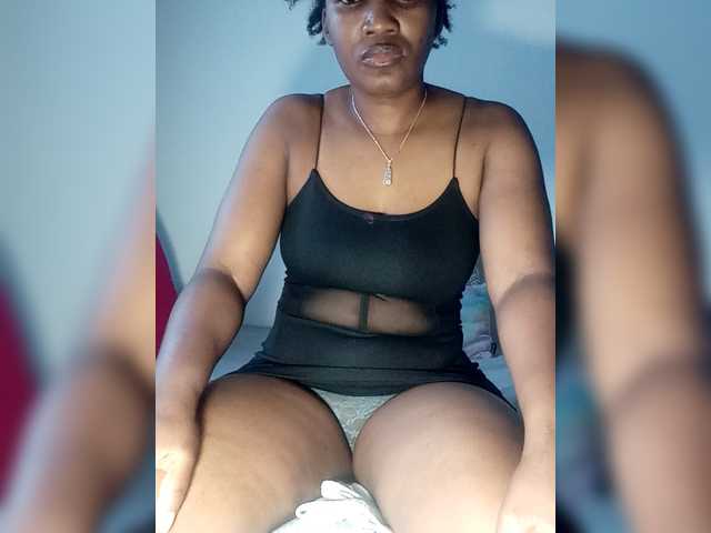 NikkiBea2x's BongaCams show and profile