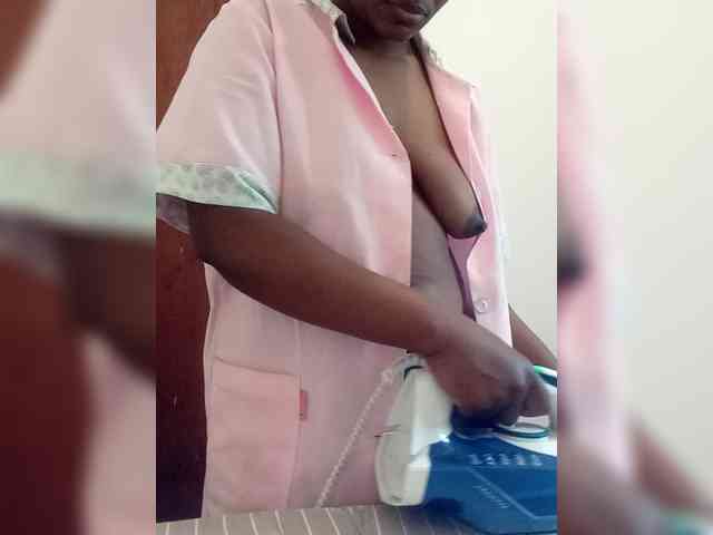 NikkiBea2x Live Webcam on BongaCams