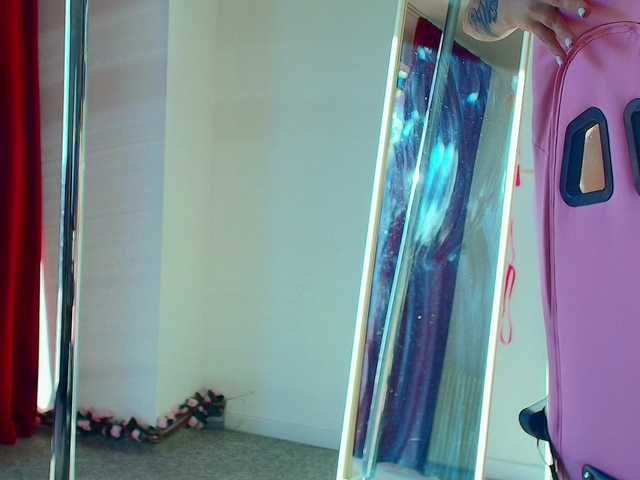 NikkyStyle's BongaCams show and profile