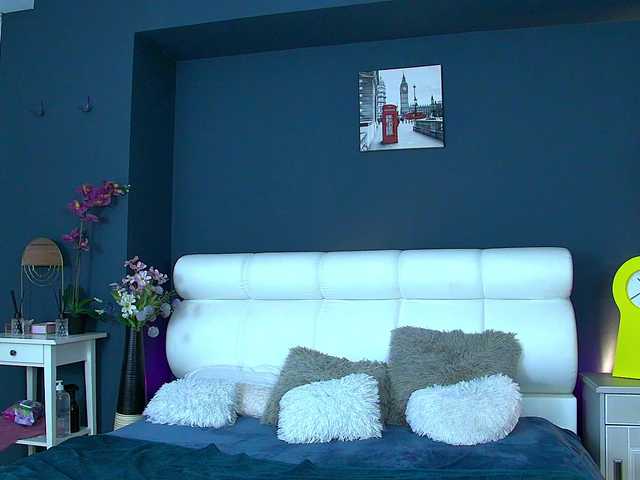 NikkyStyle's BongaCams show and profile