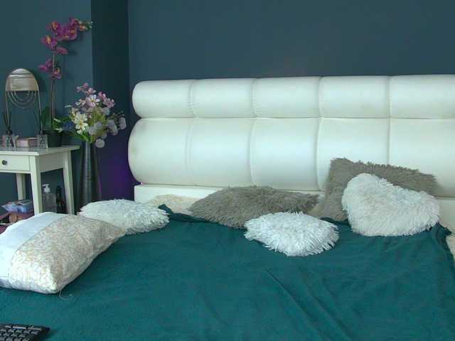 NikkyStyle's BongaCams show and profile