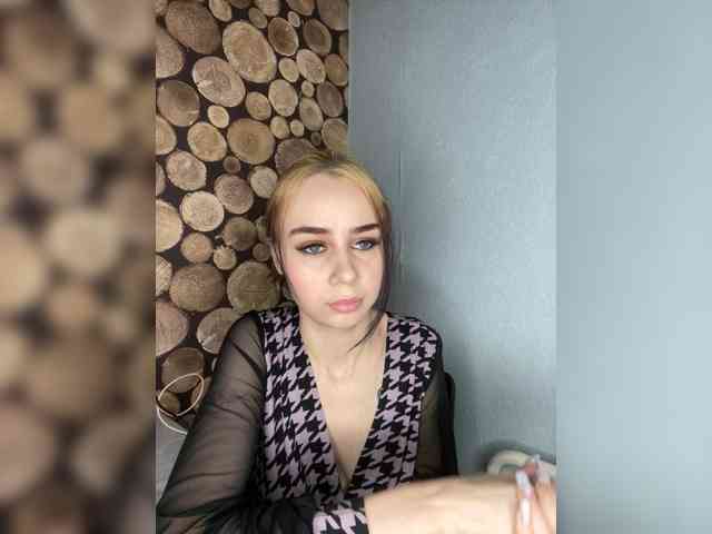 Sweetbitch2005 webcam