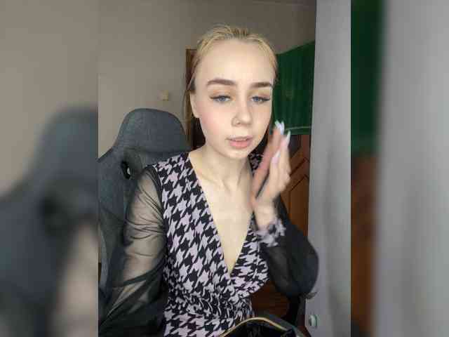 Sweetbitch2005 webcam