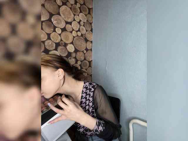 Sweetbitch2005 webcam