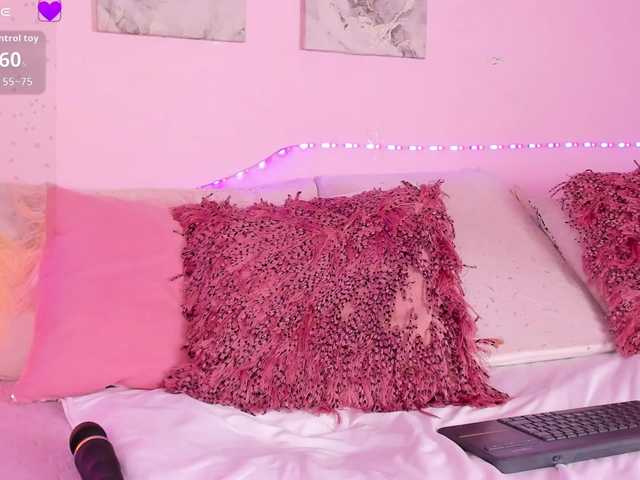 kyliieJaakson's BongaCams show and profile