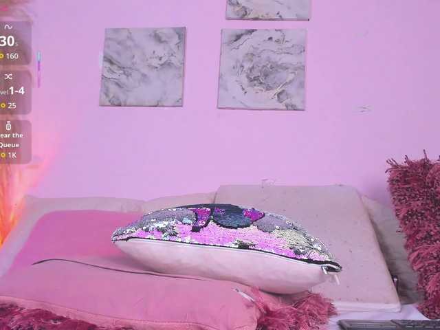 kyliieJaakson's BongaCams show and profile