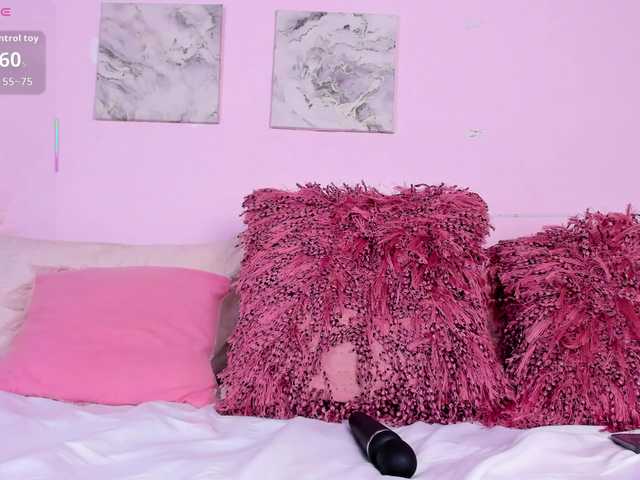 kyliieJaakson's BongaCams show and profile