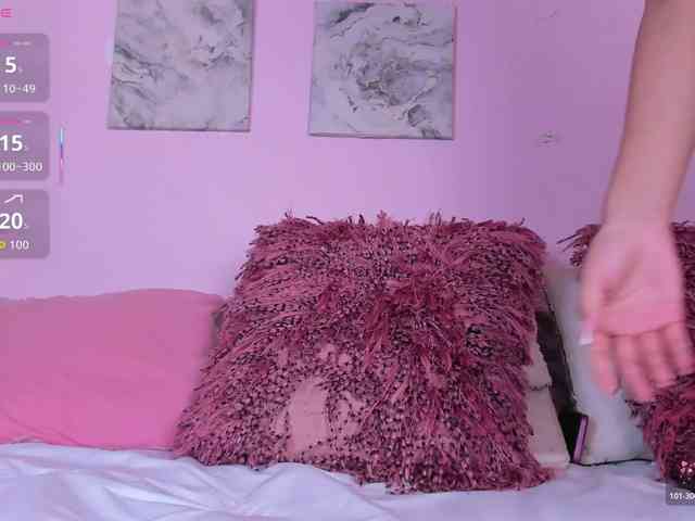 kyliieJaakson webcam