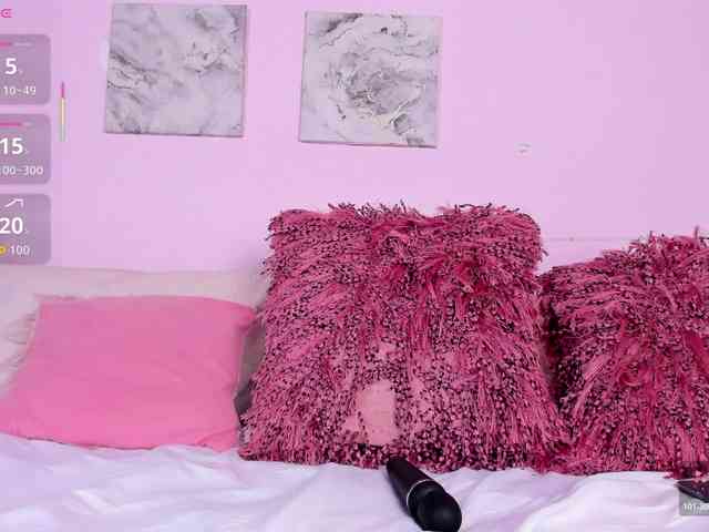 kyliieJaakson webcam