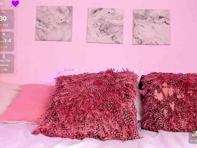 kyliieJaakson webcam